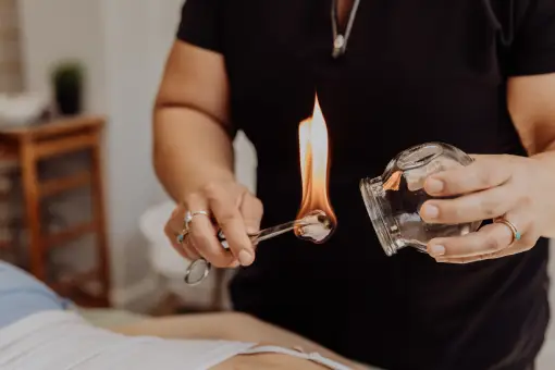 cupping closeup